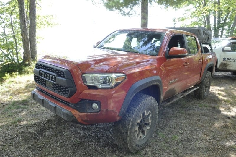 Deluxe Rock Sliders | Toyota Tacoma 3rd Gen (2016-2023) - DirtBound Offroad